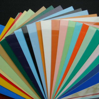 0.15mm-0.5mm Yeşil kalınlıkta sarma için yüksek parlaklıklı PVC filmi